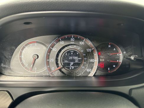 Used 2017 Honda Accord Sport image 16