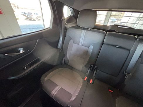 Used 2025 Chevrolet Blazer LT image 40