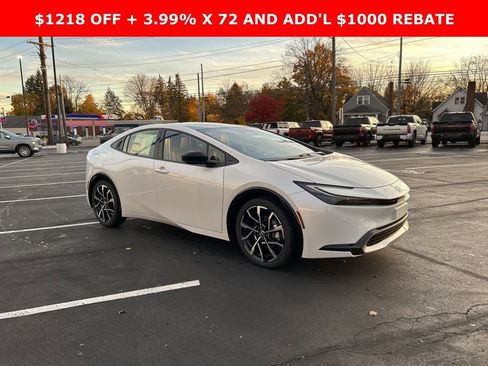 New 2026 Toyota Prius Plug-In Hybrid image 3