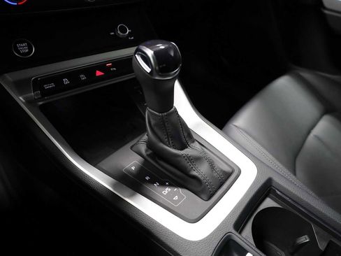 Certified 2025 Audi Q3 2.0T Premium w/ Convenience Package image 29