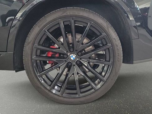 Used 2025 BMW X5 sDrive40i w/ M Sport Package RWD image 32