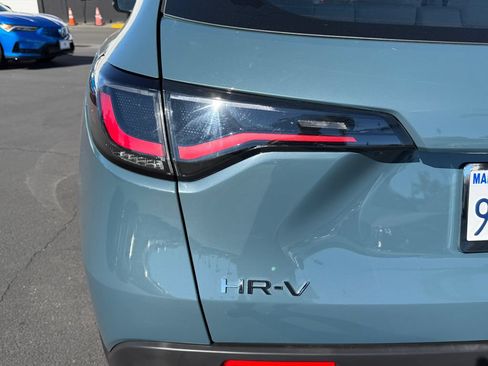 Used 2024 Honda HR-V LX image 11