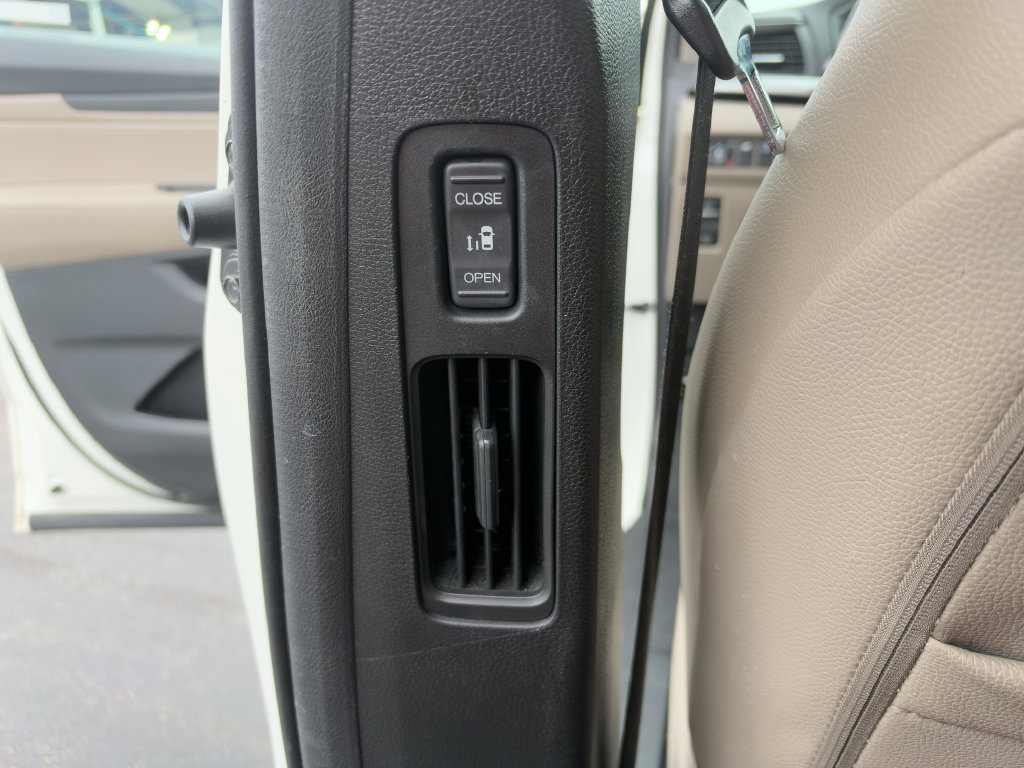 Used 2019 Honda Odyssey EX-L image 22