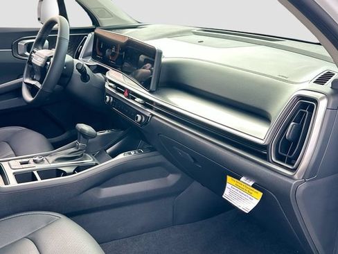Used 2026 Kia Sorento S FWD image 28