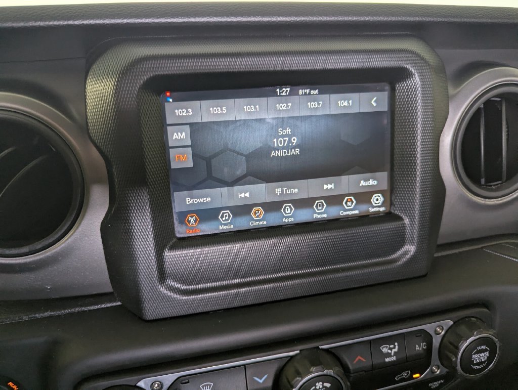 Used 2022 Jeep Wrangler Sport AWD/4WD image 18