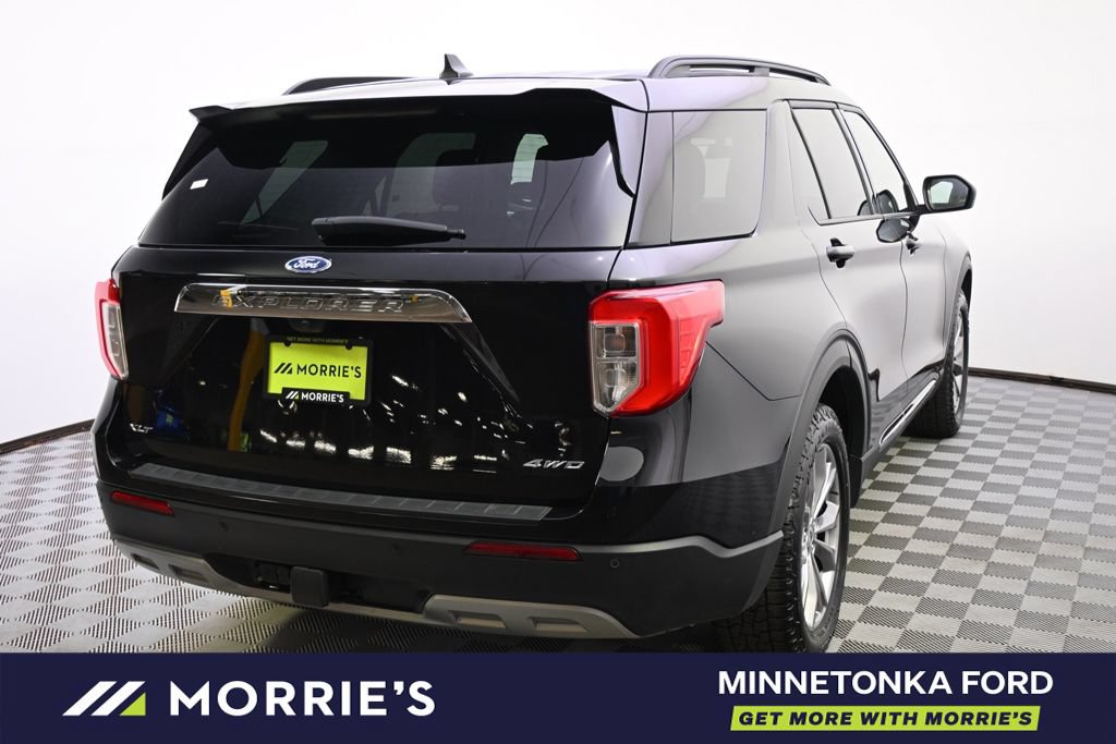 Used 2023 Ford Explorer XLT w/ Equipment Group 202A AWD/4WD image 6