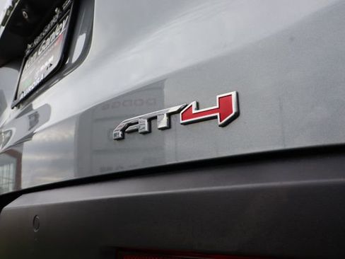 Used 2021 GMC Acadia AT4 AWD/4WD image 32