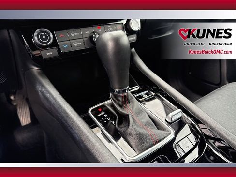 Used 2025 Jeep Compass Trailhawk AWD/4WD image 28