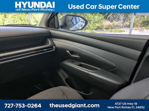 Certified 2025 Hyundai Tucson SE FWD image 16