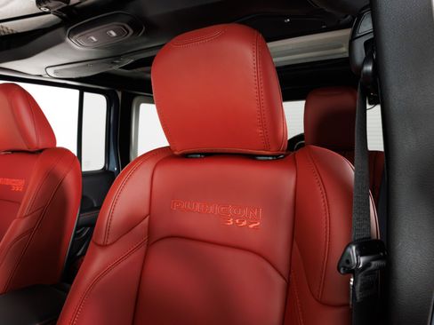 Used 2024 Jeep Wrangler Unlimited Rubicon 392 image 16