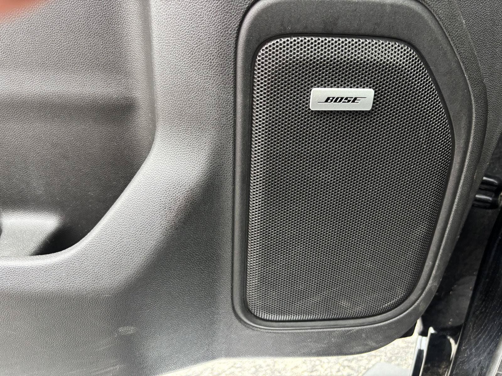 Used 2019 GMC Sierra 1500 SLT w/ SLT Premium Plus Package AWD/4WD image 22