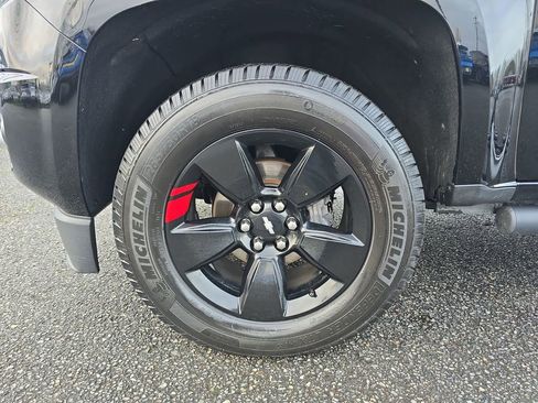 Used 2019 Chevrolet Colorado LT w/ Redline Special Edition image 33
