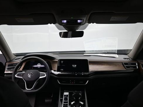 New 2026 Volkswagen Atlas SE image 4