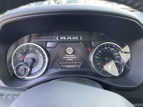 Used 2020 RAM 1500 Big Horn AWD/4WD image 5