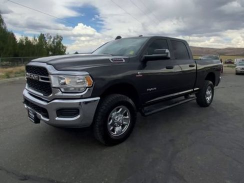 Used 2021 RAM 2500 Tradesman AWD/4WD image 4