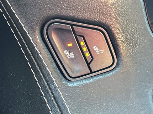 Used 2019 Chevrolet Tahoe LT image 21