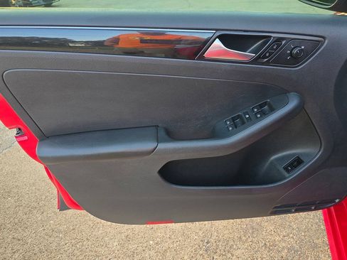 Used 2018 Volkswagen Jetta Sport FWD image 15