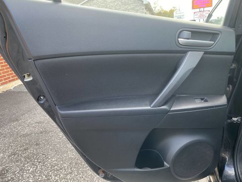 Used 2012 MAZDA MAZDA3 i Touring image 13