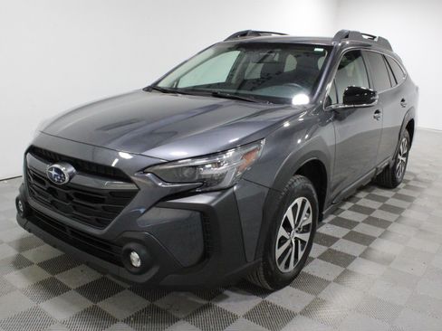 Certified 2025 Subaru Outback Premium w/ Popular Package #1A AWD/4WD image 30