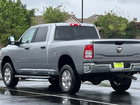 Used 2024 RAM 2500 Big Horn AWD/4WD image 3