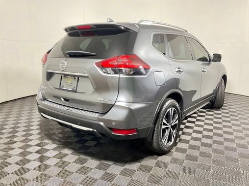 Used 2020 Nissan Rogue SV w/ Sun & Sound Touring Package AWD/4WD image 17