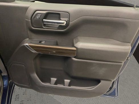 Used 2022 Chevrolet Silverado 1500 LT AWD/4WD image 18