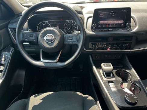 Used 2024 Nissan Rogue S AWD/4WD image 11