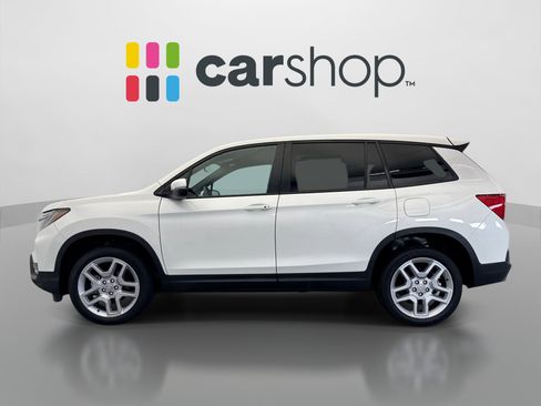 Used 2025 Honda Passport EX-L image 2