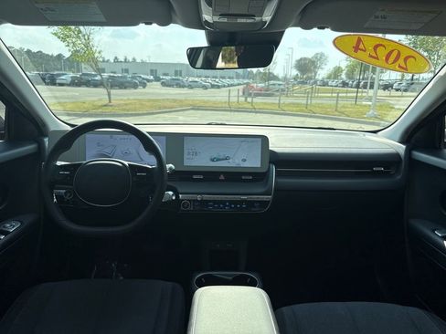 Used 2024 Hyundai Ioniq 5 SEL image 16