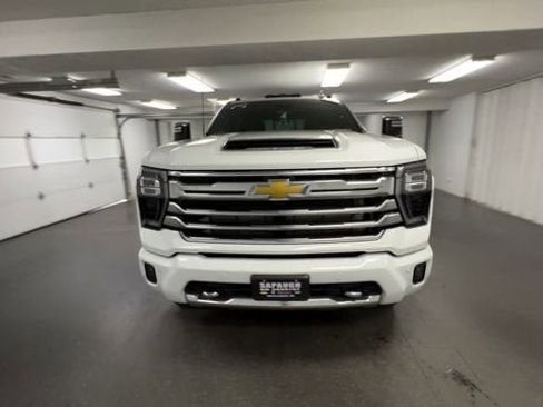 Certified 2024 Chevrolet Silverado 3500 High Country w/ Technology Package AWD/4WD image 3