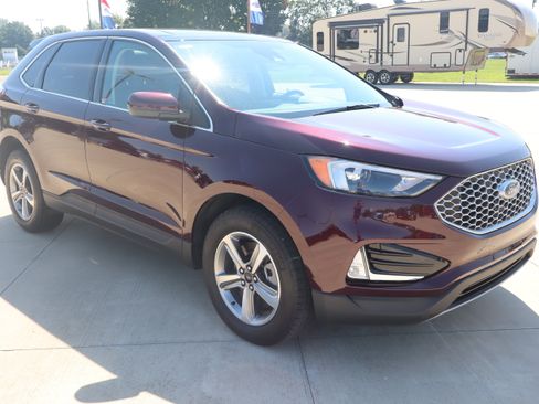Used 2024 Ford Edge SEL w/ Convenience Package AWD/4WD image 4