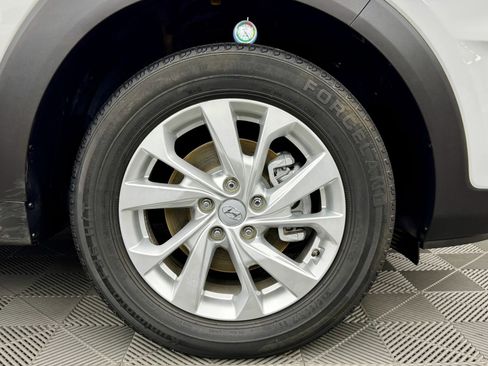 Used 2019 Hyundai Tucson SE image 24