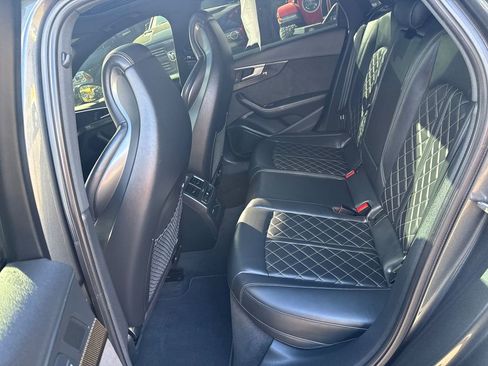 Used 2019 Audi S4 Prestige w/ Prestige Package image 22