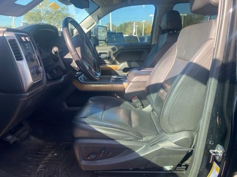 Used 2019 Chevrolet Silverado 2500 LTZ w/ Duramax Plus Package image 10