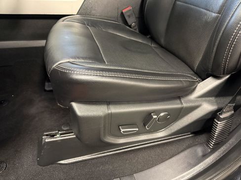 Used 2019 Ford F350 Lariat w/ Lariat Ultimate Package image 18