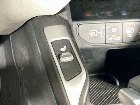 Certified 2024 Kia Sorento S w/ Panoramic Sunroof Package image 20