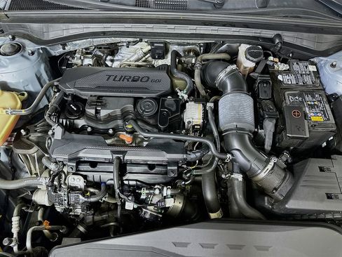 Used 2024 Kia K5 LXS image 9