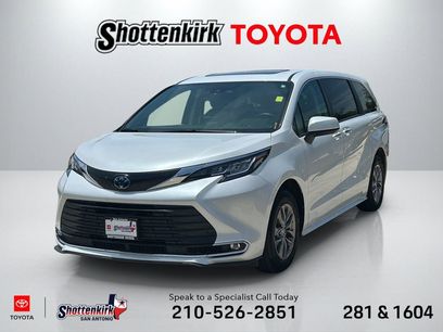 Used 2023 Toyota Sienna XLE