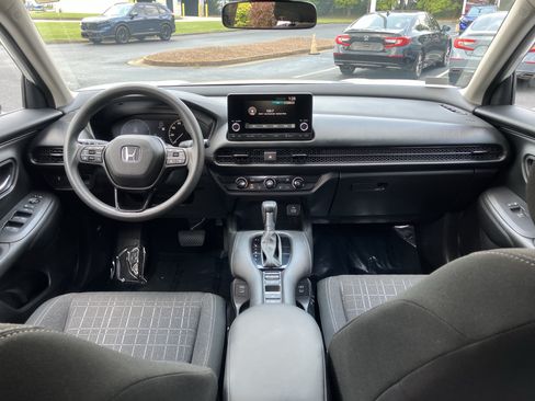 Certified 2024 Honda HR-V LX image 30