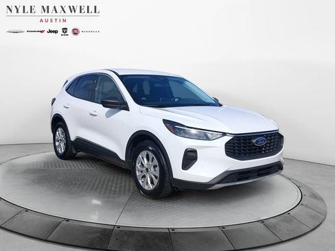 Used 2024 Ford Escape Active FWD image 2