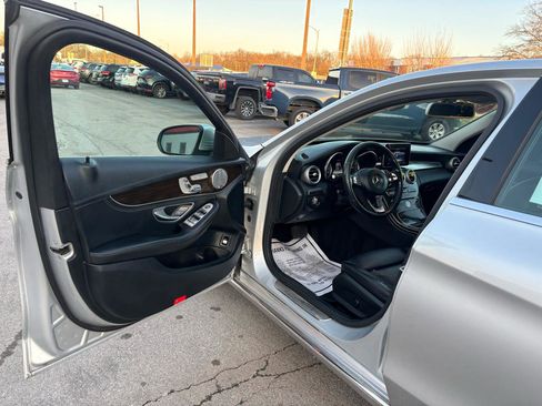 Used 2015 Mercedes-Benz C 300 4MATIC Sedan image 15