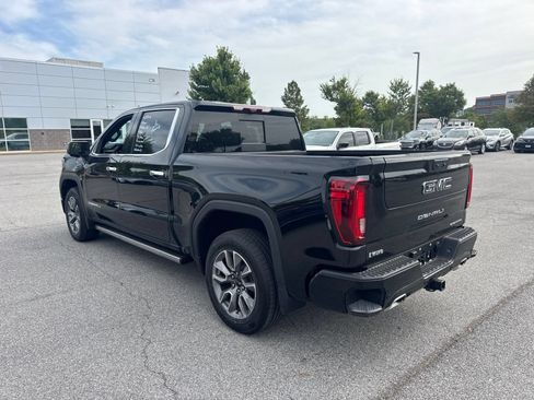 Used 2025 GMC Sierra 1500 Denali Ultimate AWD/4WD image 8