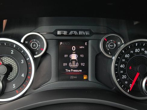 New 2026 RAM 2500 Big Horn AWD/4WD image 18