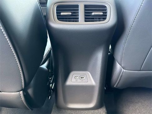 Used 2022 Buick Envision Essence w/ Technology Package I image 14