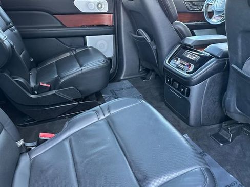 Used 2020 Lincoln Navigator L Reserve w/ Equipment Group 208A Reserve image 19