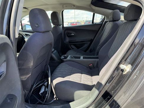 Used 2014 Chevrolet Volt FWD image 7