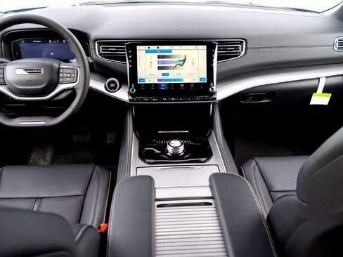 New 2026 Jeep Grand Wagoneer L Limited AWD/4WD image 22