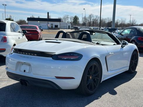 Used 2017 Porsche 718 Boxster S image 9