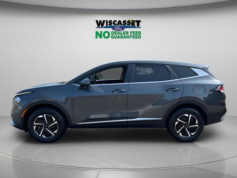 Used 2023 Kia Sportage LX AWD/4WD image 2