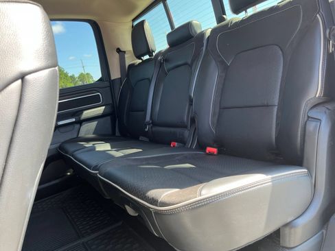 Used 2021 RAM 1500 Laramie RWD image 12